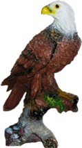 Садовая фигурка, Орел на суку с повернутой шеей Н 32 см